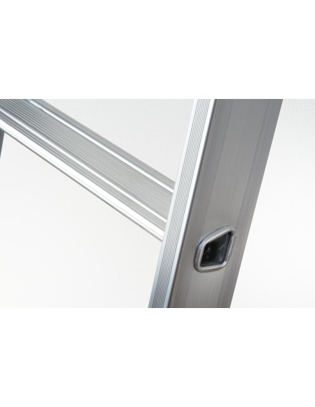 Gierre Matura flared aluminium ladder, 8 rungs, 150 kgs max load